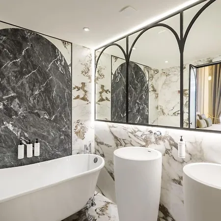 Merveil - Signature Suite-Champs Elysees- Marignan Paris Exterior foto